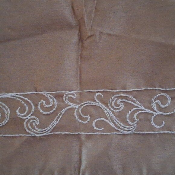 2 Martha Stewart Collection Embroidered Euro Champagne Pillow Shame - Picture 6 of 7